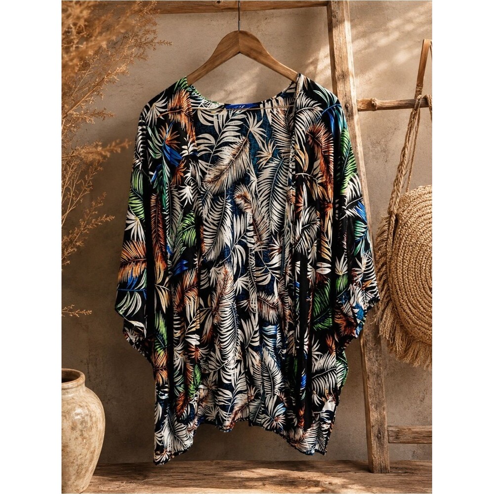 Madeline Sparklestein Kimono Tropical Botanical Leaves Pattern Size Small